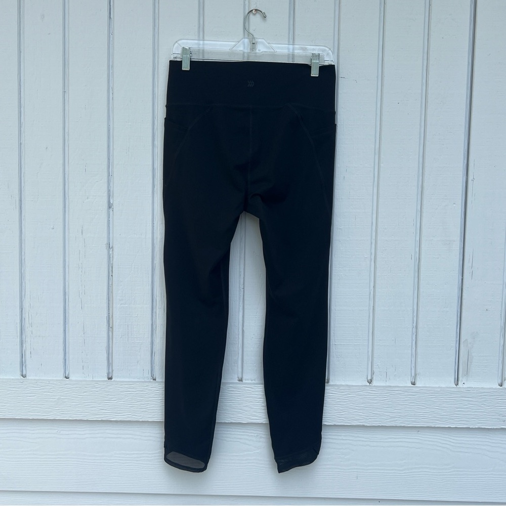 All in Motion: Women’s Athletic Leggings in Black. Size Large. - Picture 3 of 11